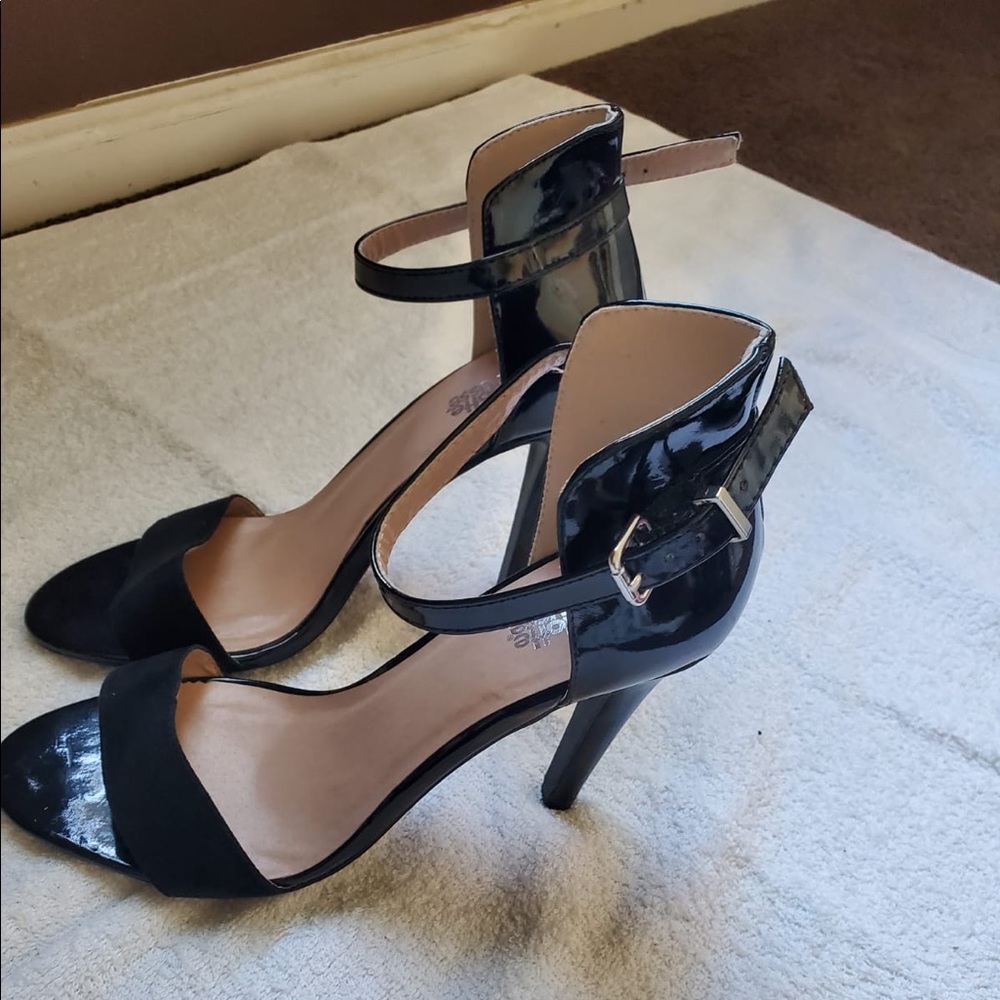 Woman shoes